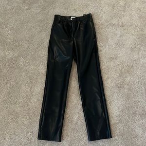 Aritiza size 6 Wilfred leather pants